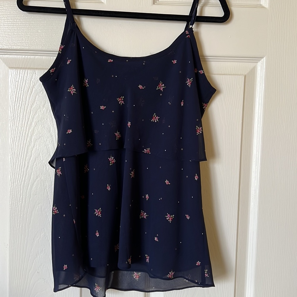 CAbi navy lined tiered tank
